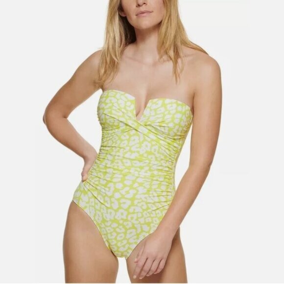Calvin Klein Printed Tummy-Control One-Piece Swimsuit - 4 - Picture 1 of 9